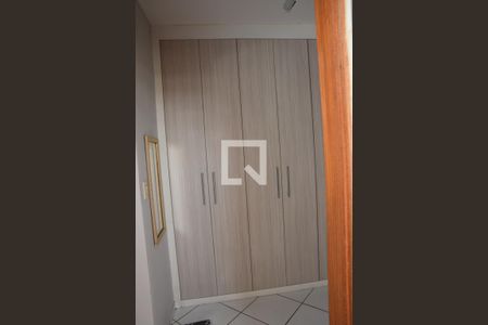 Closet de casa à venda com 3 quartos, 250m² em Vila Nambi, Jundiaí