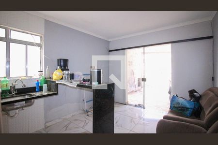 Sala/Cozinha de casa para alugar com 2 quartos, 60m² em Jardim Alto Alegre (sao Rafael), São Paulo