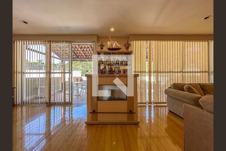 Apartamento para alugar com 4 quartos, 500m² em Cosme Velho, Rio de Janeiro