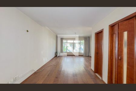 Sala de casa para alugar com 3 quartos, 233m² em Brooklin, São Paulo