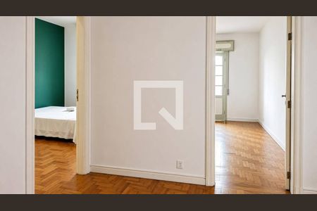 Corredor de casa para alugar com 4 quartos, 100m² em Pinheiros, São Paulo