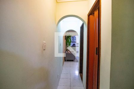 Corredor  de casa à venda com 3 quartos, 300m² em Vila Santa Luzia, São Bernardo do Campo