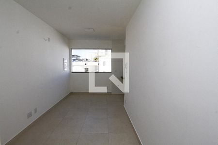 Sala de apartamento para alugar com 2 quartos, 45m² em Parque Pedro Ii, Belo Horizonte