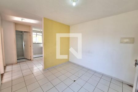 Sala de apartamento para alugar com 2 quartos, 50m² em Barro Branco, Duque de Caxias