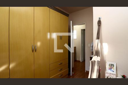 Quarto 1 de casa à venda com 3 quartos, 219m² em Jardim Ouro Preto, Taboão da Serra