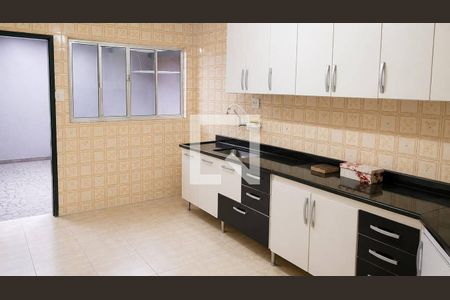 Cozinha de casa à venda com 2 quartos, 150m² em Vila Linda, Santo André
