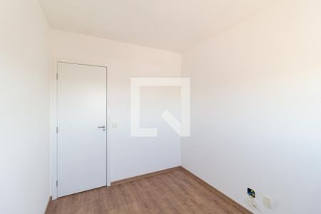 Quarto de apartamento para alugar com 2 quartos, 60m² em Jardim das Belezas, Carapicuíba