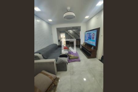 Casa à venda com 3 quartos, 208m² em Parque Capuava, Santo André