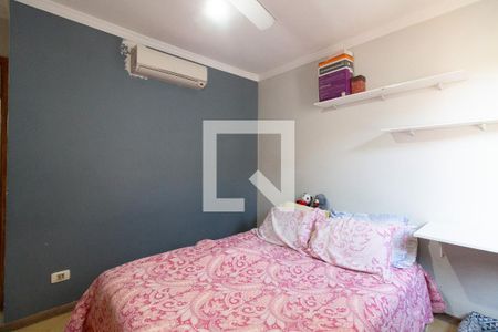 Quarto 1 de casa de condomínio à venda com 2 quartos, 100m² em Jardim Joao Xxiii, São Paulo