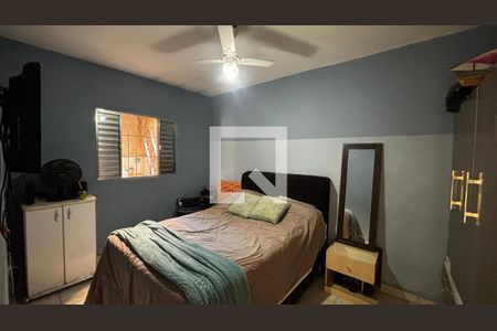 Casa 2 - Quarto 1 de casa à venda com 3 quartos, 240m² em Parque Oratório, Santo André