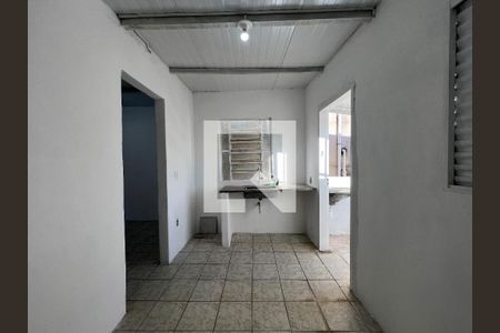 Cozinha de casa para alugar com 1 quarto, 55m² em Novo Glória, Belo Horizonte