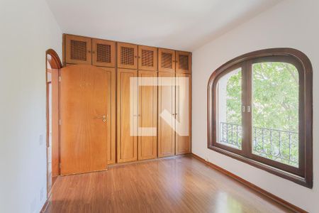 Quarto de apartamento para alugar com 2 quartos, 127m² em Alto de Pinheiros, São Paulo