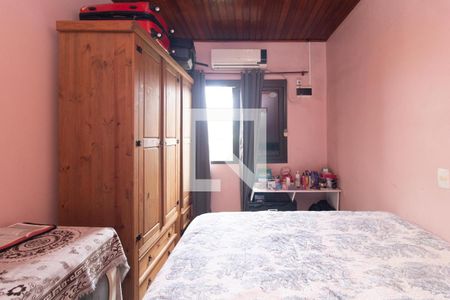 Quarto 2 de casa à venda com 6 quartos, 22m² em Santa Tereza, Porto Alegre
