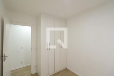 Quarto 1 de apartamento para alugar com 2 quartos, 45m² em Piraporinha, Diadema