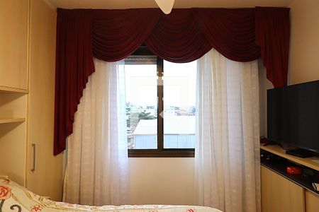 Janela da Suíte de apartamento à venda com 3 quartos, 167m² em Vila Ipiranga, Porto Alegre