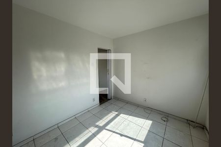 Quarto 1 de apartamento para alugar com 2 quartos, 48m² em Praça Seca, Rio de Janeiro