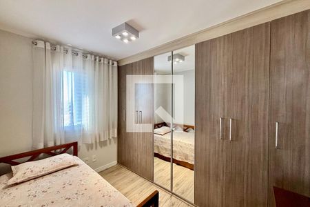 Quarto 1 de apartamento à venda com 2 quartos, 52m² em Vila Marieta, São Paulo