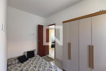 Quarto 2 de casa de condomínio para alugar com 2 quartos, 49m² em Samambaia, Praia Grande