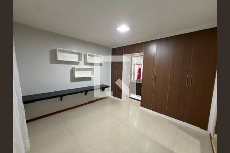 Quarto 01  de casa para alugar com 3 quartos, 400m² em Setor Habitacional Vicente Pires, Brasília