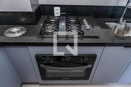 Sala, cozinha e área de serviço de apartamento à venda com 2 quartos, 32m² em Jardim Pereira Leite, São Paulo