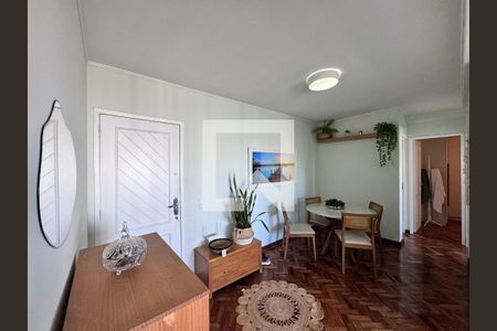 Sala de apartamento para alugar com 2 quartos, 58m² em Barra da Tijuca, Rio de Janeiro