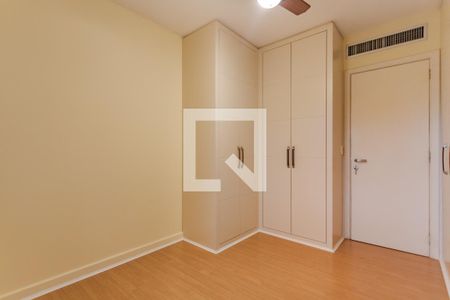 Quarto 1 de apartamento para alugar com 2 quartos, 140m² em Bela Vista, Porto Alegre