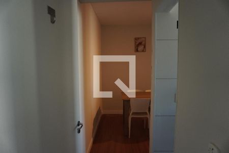 Entrada sala de apartamento para alugar com 2 quartos, 50m² em Jardim Brasil, São Carlos