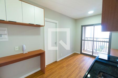Sala/Cozinha de kitnet/studio para alugar com 1 quarto, 29m² em Jardim Prudência, São Paulo