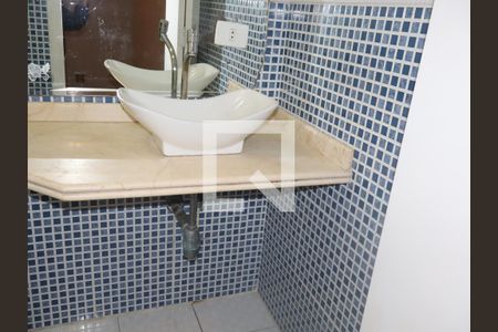 Banheiro suíte de casa para alugar com 3 quartos, 210m² em Vila Rica, São Paulo