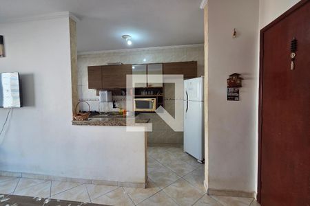 Sala de apartamento para alugar com 2 quartos, 55m² em Nova Mirim, Praia Grande