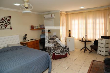quarto 1 de casa à venda com 4 quartos, 210m² em Recreio dos Bandeirantes, Rio de Janeiro