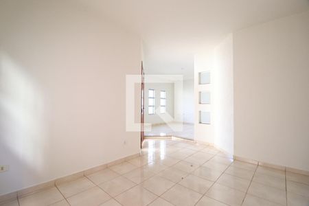 Sala 2 de casa para alugar com 4 quartos, 200m² em Jardim Patricia, Uberlândia