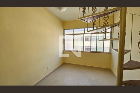 Sala de apartamento para alugar com 2 quartos, 80m² em Centro, Nova Iguaçu
