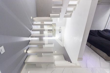 Sala de TV de casa para alugar com 2 quartos, 170m² em Água Rasa, São Paulo