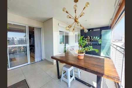 Sacada de apartamento à venda com 3 quartos, 72m² em Santo Amaro, São Paulo