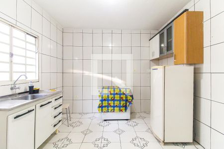 Cozinha de casa para alugar com 2 quartos, 100m² em Vila Campanela, São Paulo