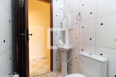 Banheiro  de casa para alugar com 1 quarto, 46m² em Vila Santo Estefano, São Paulo