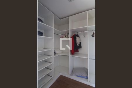 Closet da suíte 1 de casa de condomínio para alugar com 4 quartos, 276m² em Neópolis, Gravataí
