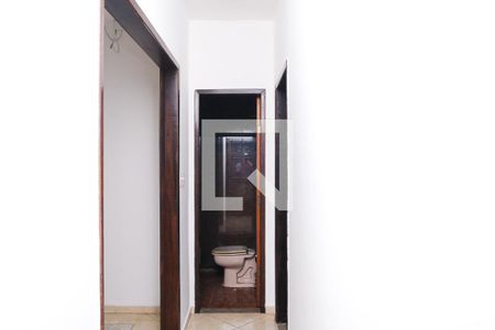 Banheiro Corredor de casa para alugar com 2 quartos, 300m² em Carolina, Nova Iguaçu
