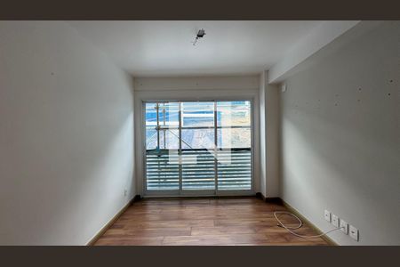Sala de apartamento para alugar com 2 quartos, 72m² em Valparaíso, Petrópolis