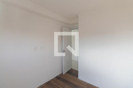 Quarto 2 de apartamento para alugar com 2 quartos, 42m² em Vila Gustavo, São Paulo