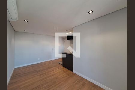 Sala de apartamento para alugar com 2 quartos, 50m² em Jardim São Paulo, São Paulo