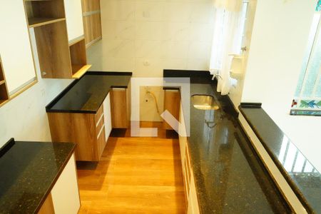 Cozinha de casa à venda com 2 quartos, 210m² em Penha de França, São Paulo