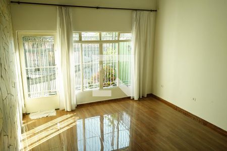 Sala de casa à venda com 2 quartos, 210m² em Penha de França, São Paulo