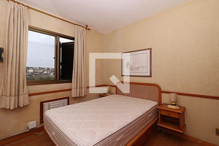 Quarto1 de apartamento para alugar com 3 quartos, 55m² em Jardim Carvalho, Porto Alegre