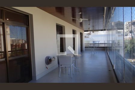 varanda de apartamento à venda com 3 quartos, 227m² em Barra da Tijuca, Rio de Janeiro