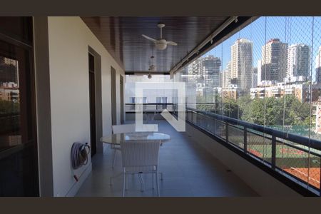 varanda de apartamento à venda com 3 quartos, 227m² em Barra da Tijuca, Rio de Janeiro