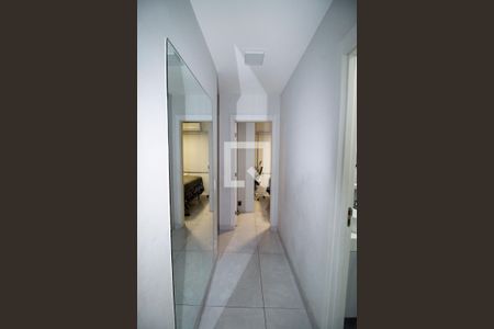 Sala - Corredor de apartamento para alugar com 3 quartos, 57m² em Vista Alegre, Rio de Janeiro