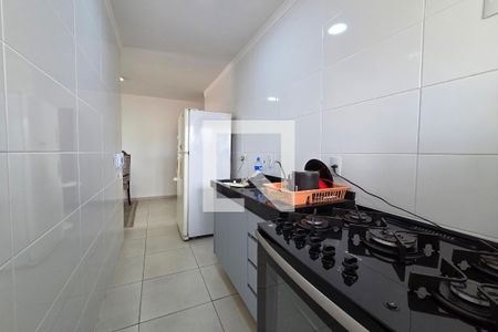Cozinha de apartamento para alugar com 2 quartos, 100m² em Guilhermina, Praia Grande
