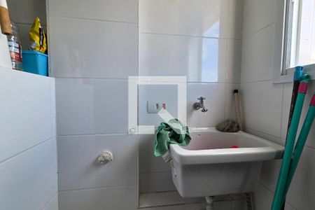 Área de Serviço de apartamento para alugar com 2 quartos, 100m² em Guilhermina, Praia Grande